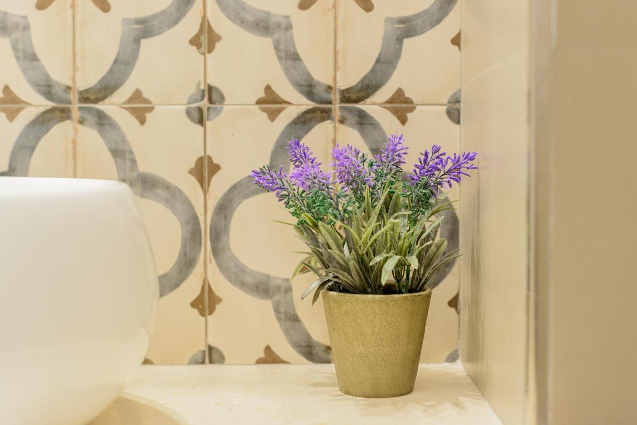 Dimorart Design Accomodations In Napoli Luaran gambar