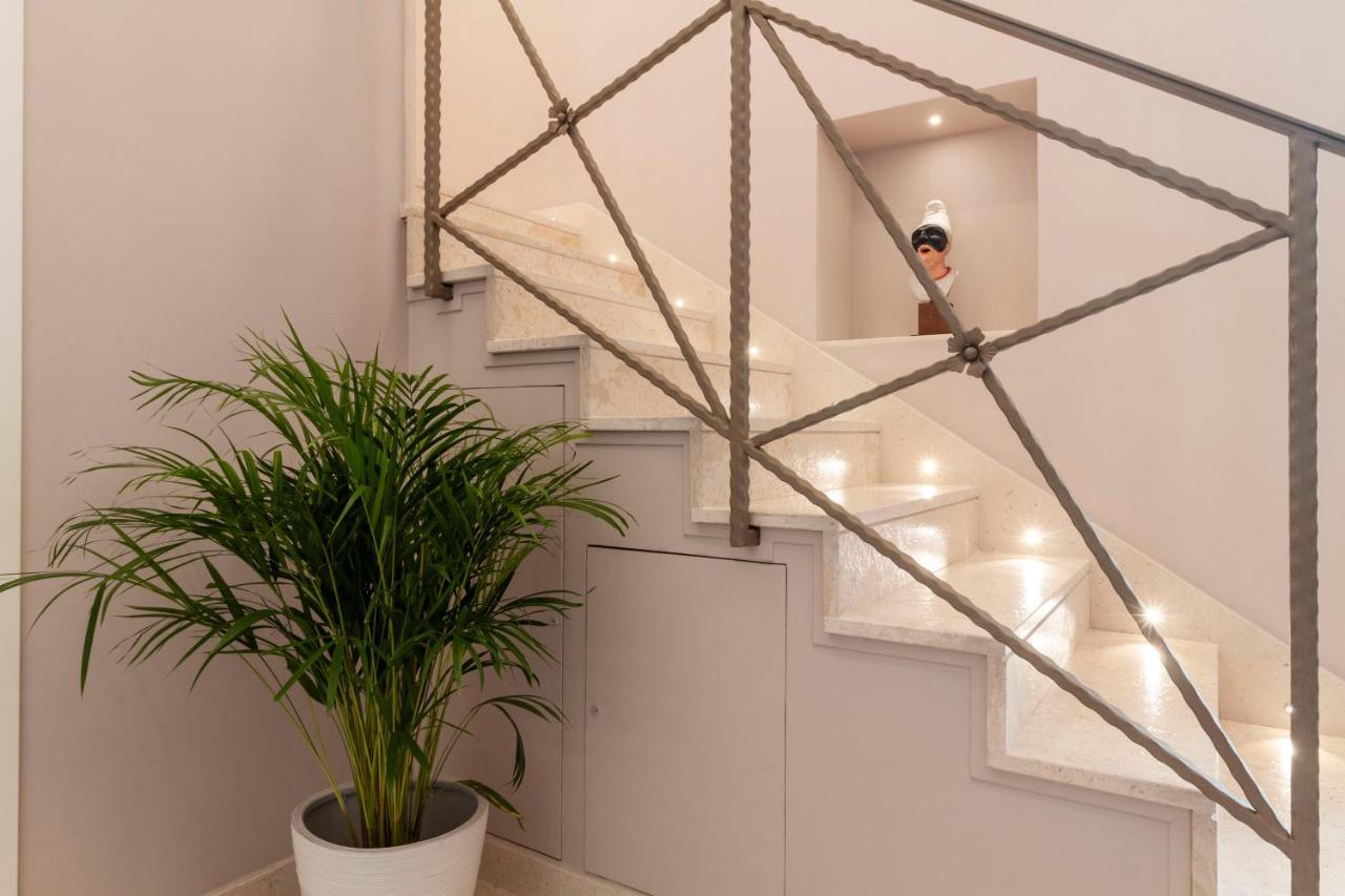 Dimorart Design Accomodations In Napoli Luaran gambar