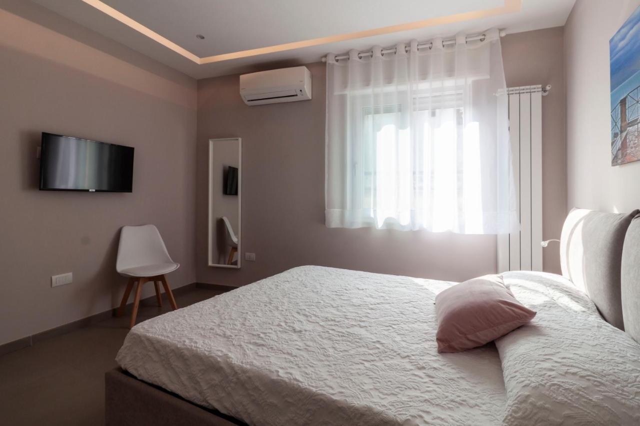 Dimorart Design Accomodations In Napoli Luaran gambar