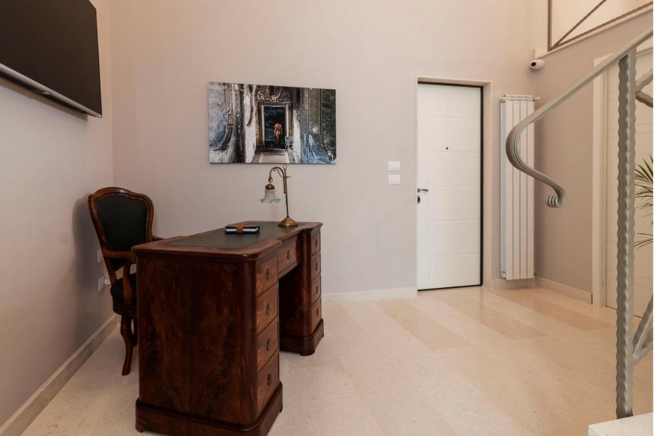 Dimorart Design Accomodations In Napoli Luaran gambar